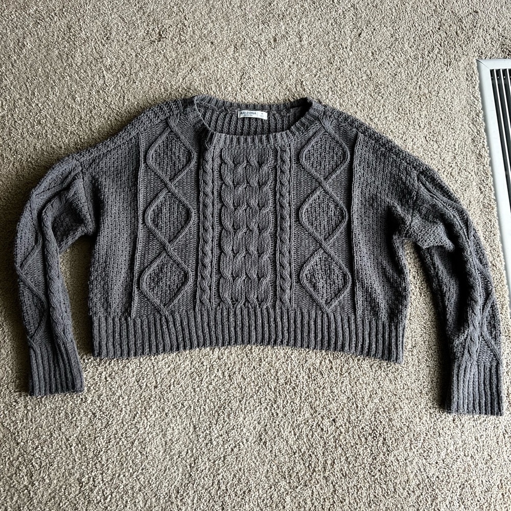 Gray Cropped Long Sleeve Sweater